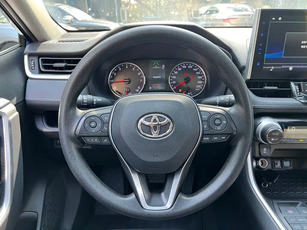 Toyota Wildlander — миниатюра 10