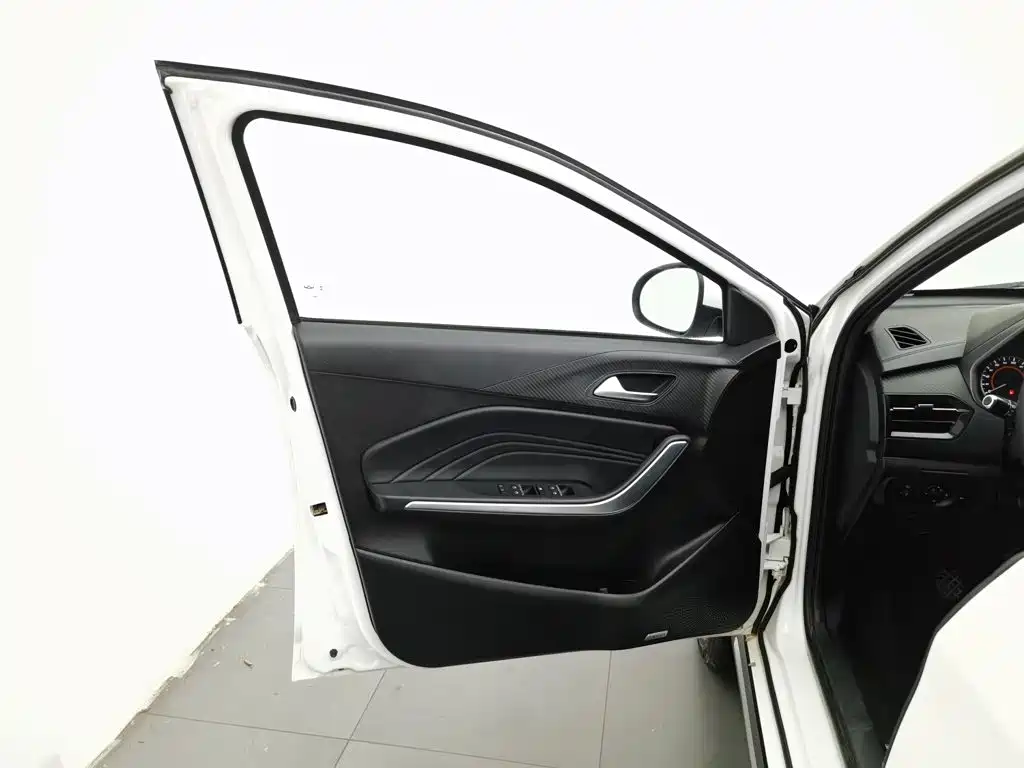 Chery Tiggo 3x — миниатюра 8