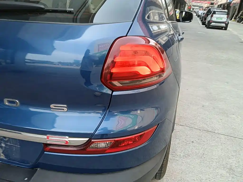 Qoros Qoros 5 — миниатюра 8