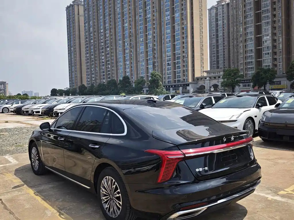Hongqi Hongqi H5 — миниатюра 8