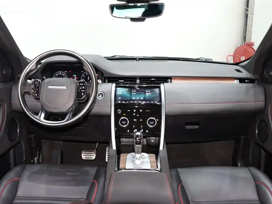 LAND ROVER DISCOVER SPORTS