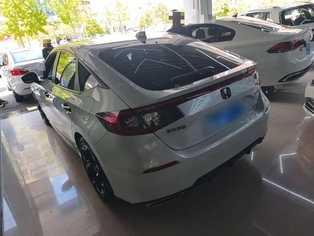 Honda Civic — миниатюра 5