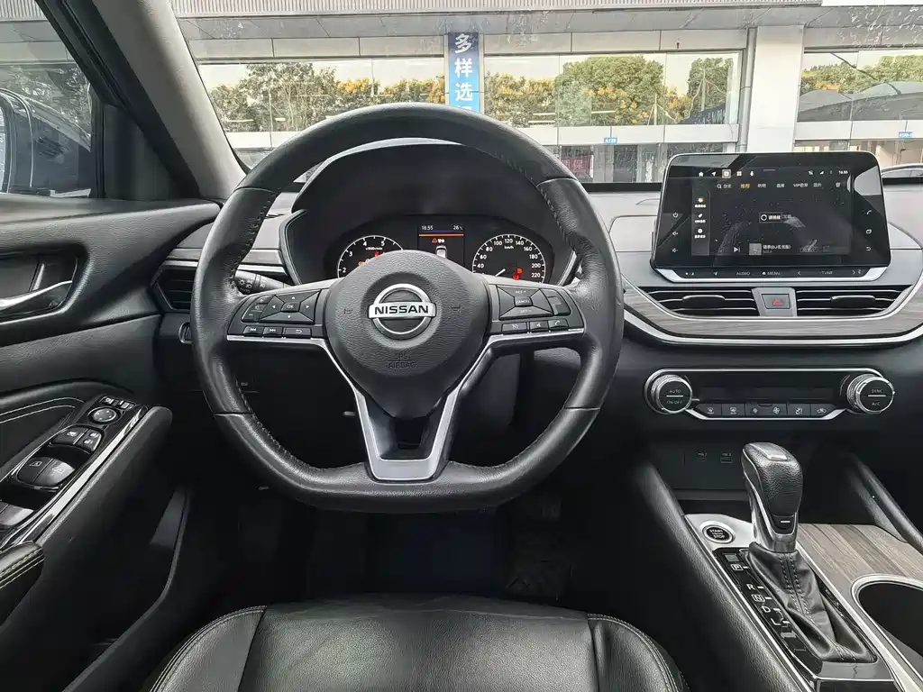 Nissan Teana — миниатюра 12