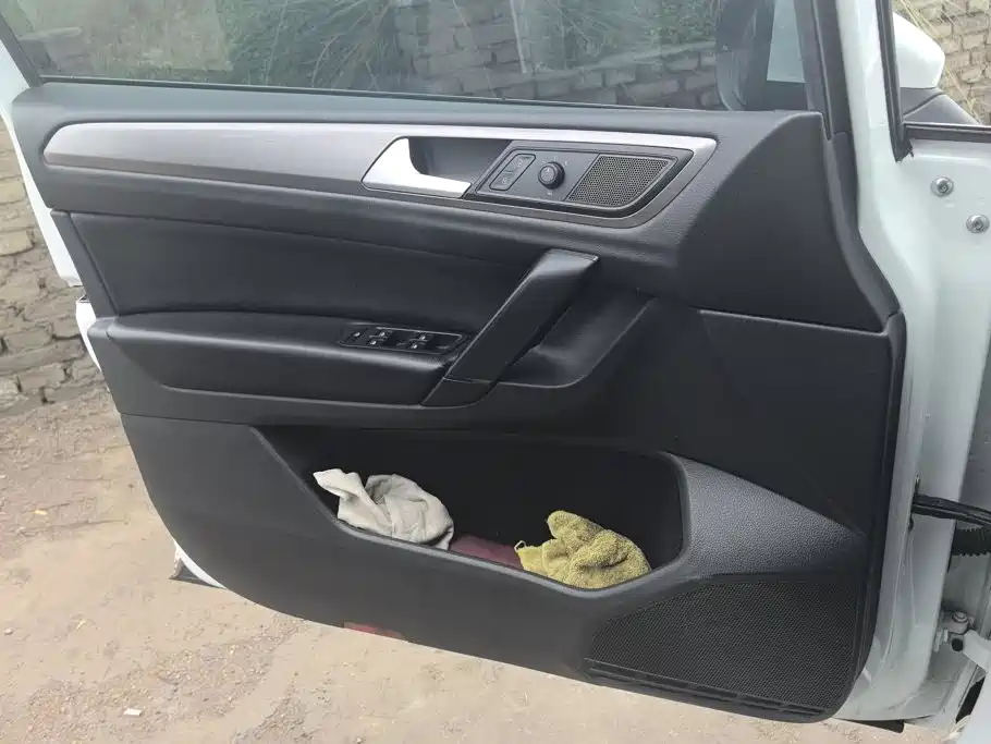 Volkswagen Golf Sportsvan — миниатюра 7