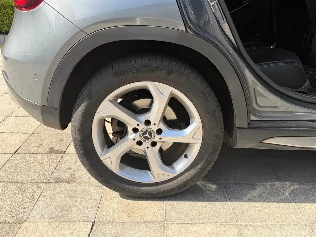 Mercedes-Benz GLA — миниатюра 6