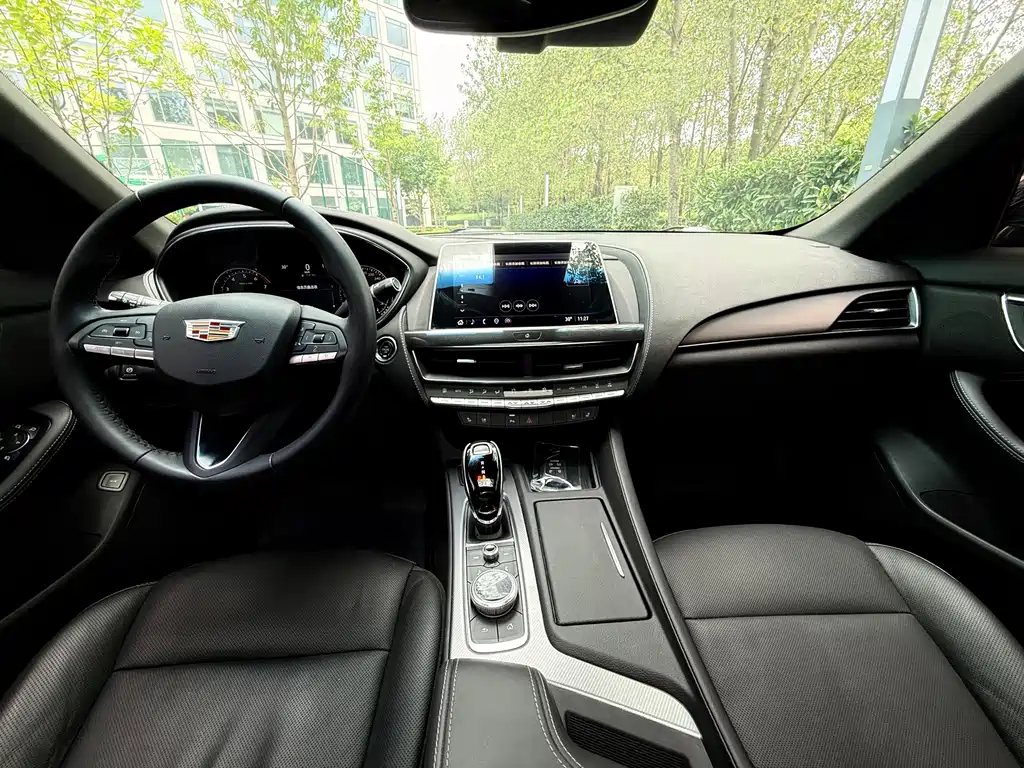 Cadillac CT5 28T Luxury Type, фото 8