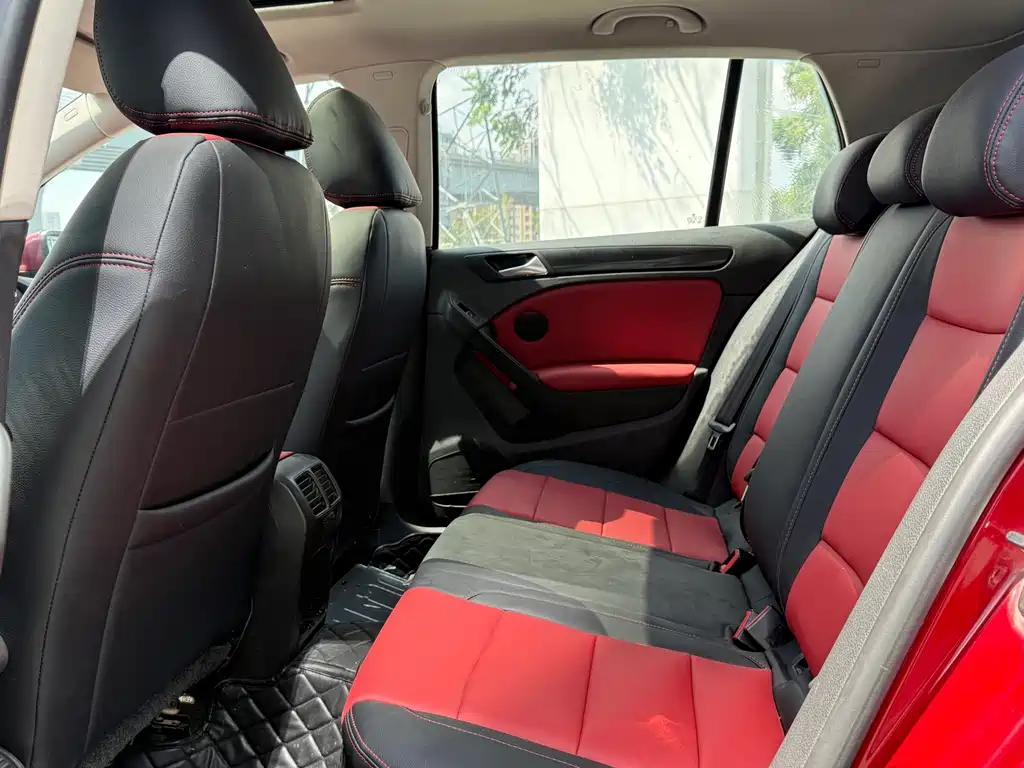 Volkswagen Golf — миниатюра 12
