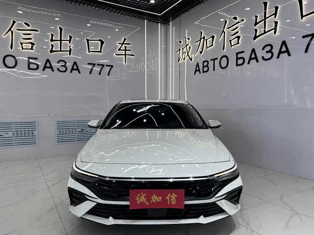 Hyundai Elantra — миниатюра 2