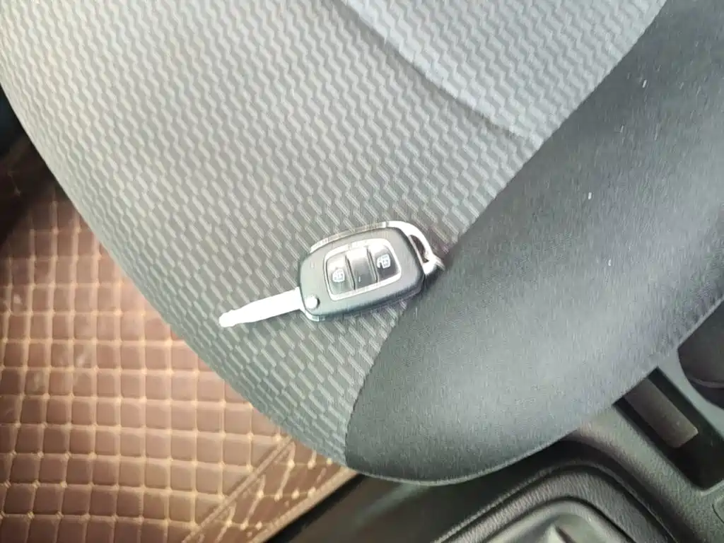 Hyundai Verna - фото 9