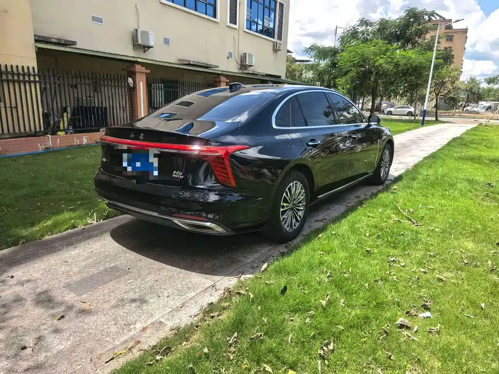 Hongqi Hongqi H5 — миниатюра 7