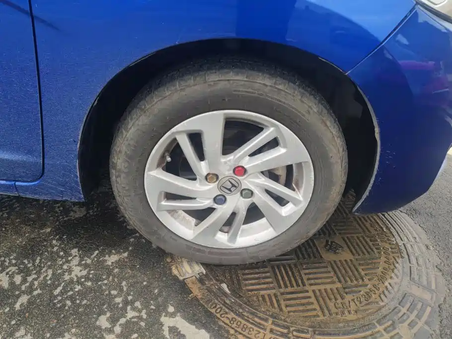 Honda Fit — миниатюра 6