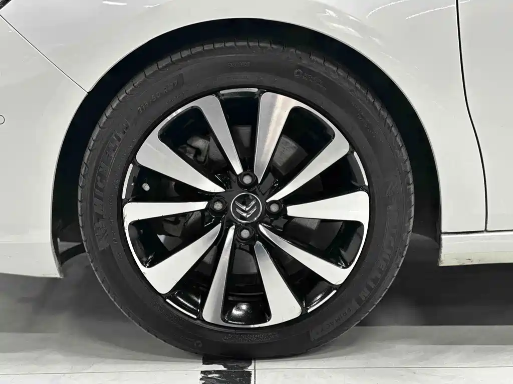 Citroen C4L — миниатюра 6