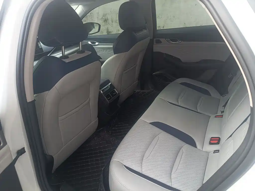 GEELY AUTOMOBILE XINGRUI