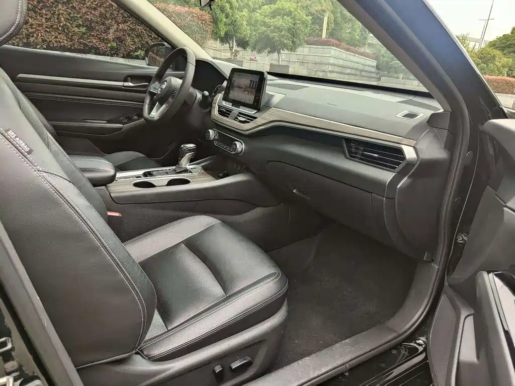 Nissan Teana — миниатюра 7