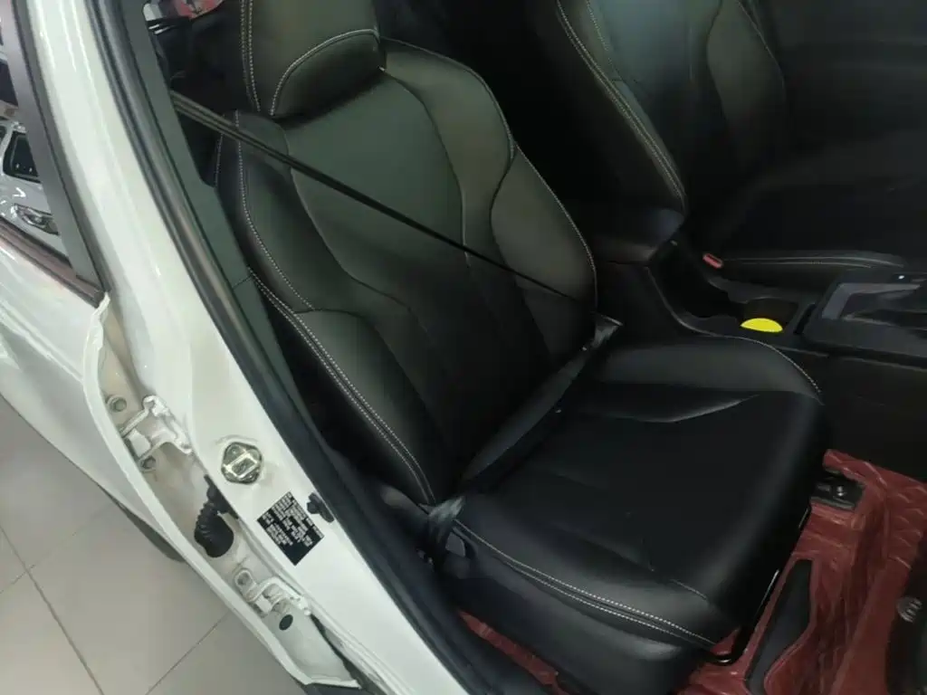 Toyota Corolla Cross — миниатюра 25
