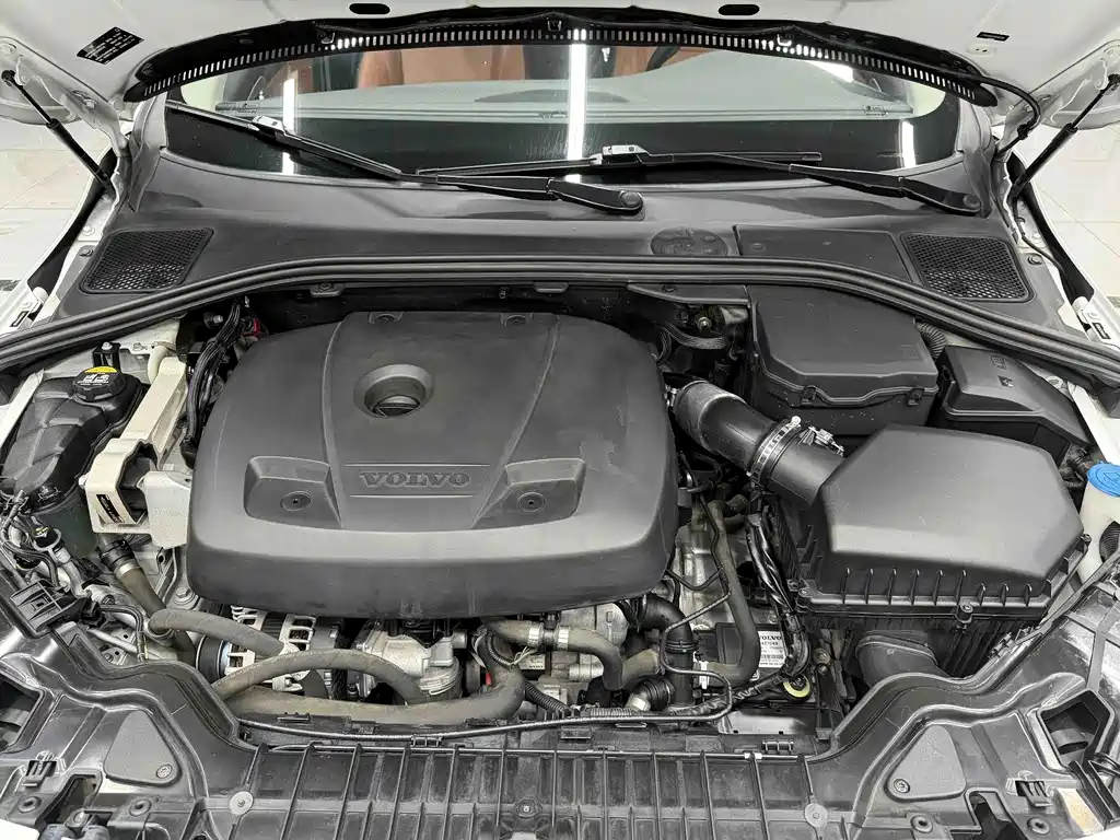 Volvo S60 — миниатюра 8