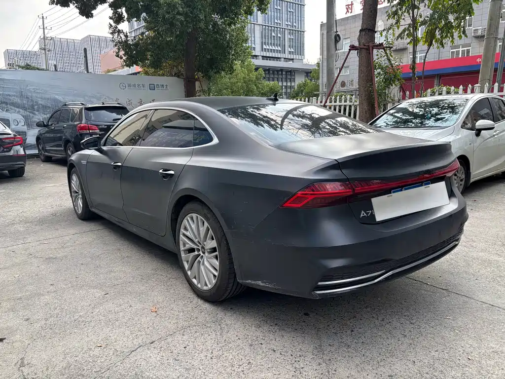 Audi A7L — миниатюра 2
