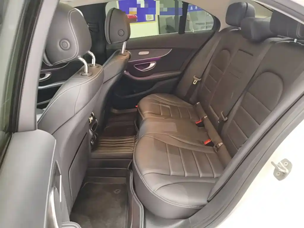 Mercedes-Benz C-Class — миниатюра 17