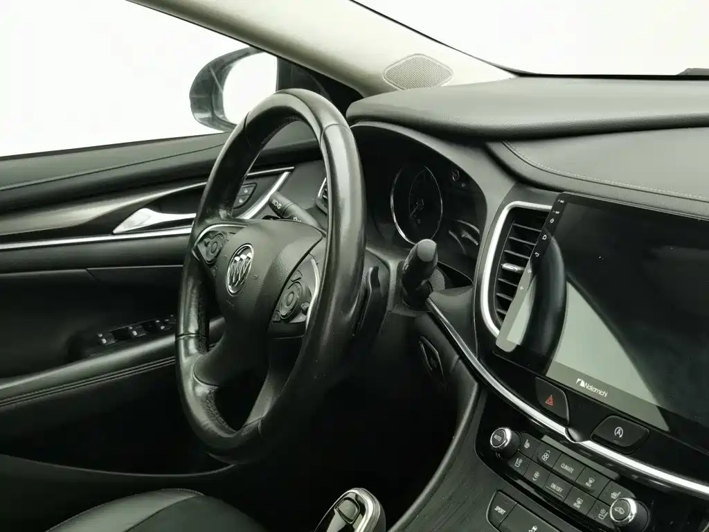 Buick LaCrosse — миниатюра 22