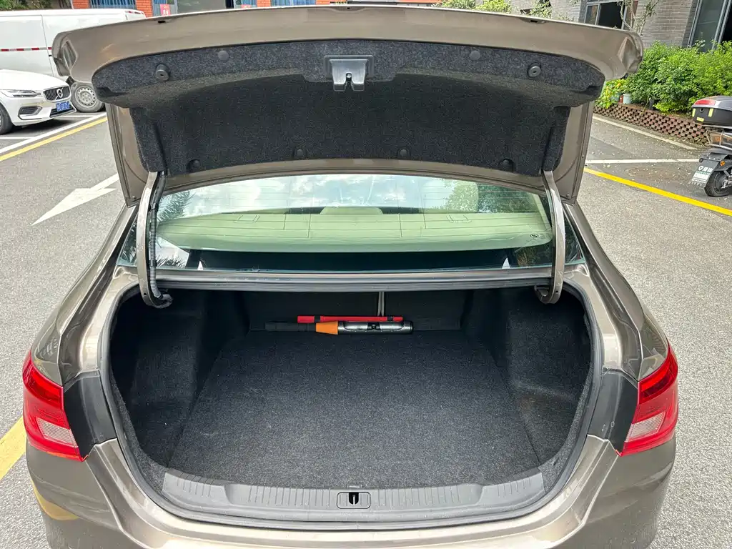 Buick Excelle — миниатюра 21