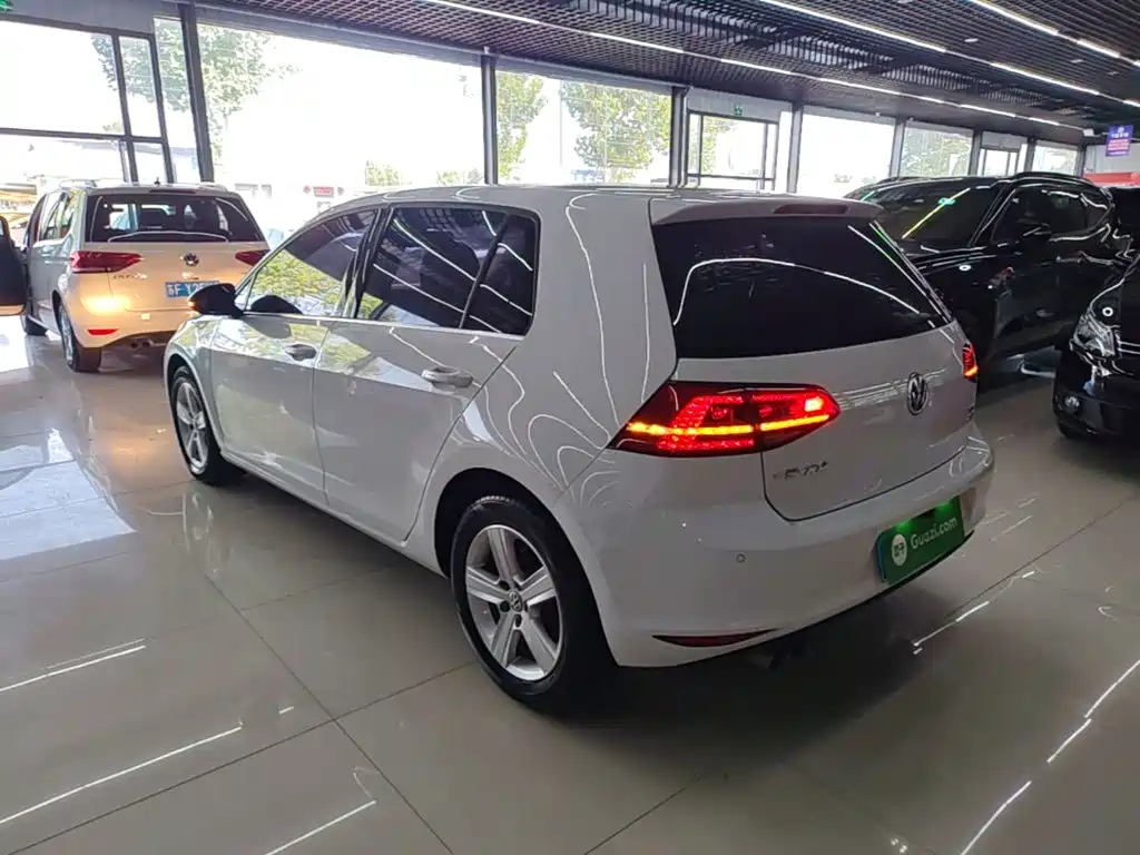 Volkswagen Golf — миниатюра 5