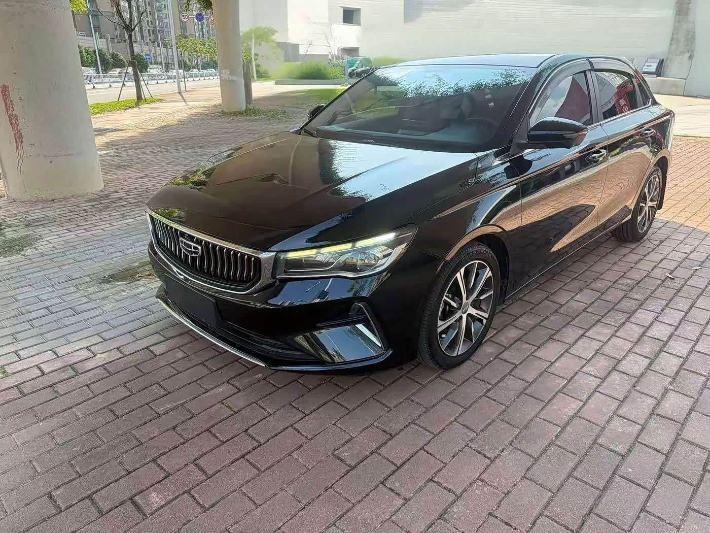 Geely Emgrand 1.5 л 2022 г. Чёрный, пробег 43000 км