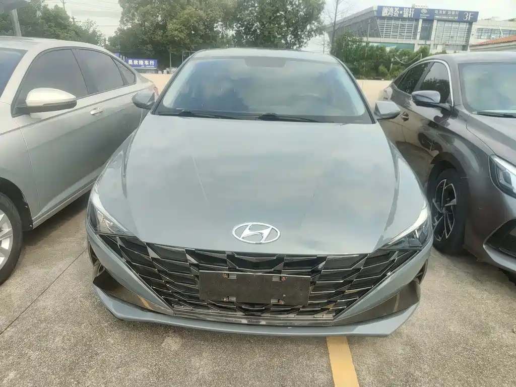 Hyundai Elantra — миниатюра 2
