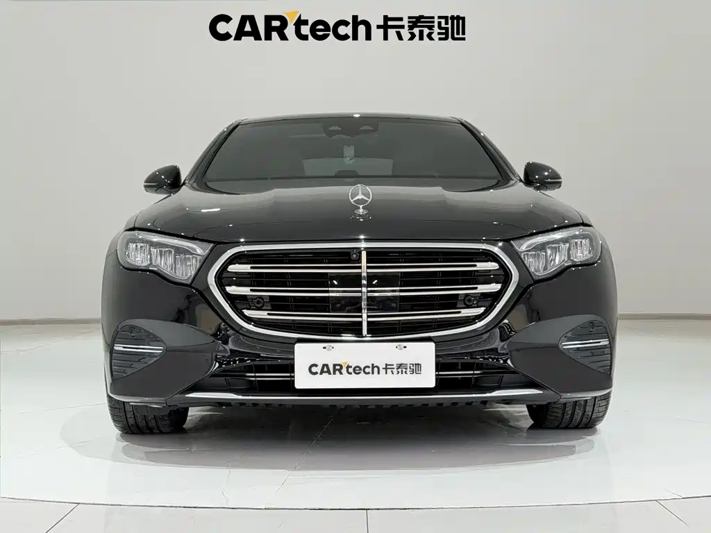 Mercedes-Benz E-Class — миниатюра 3