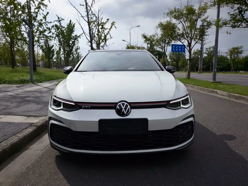 Volkswagen Golf GTI — миниатюра 3