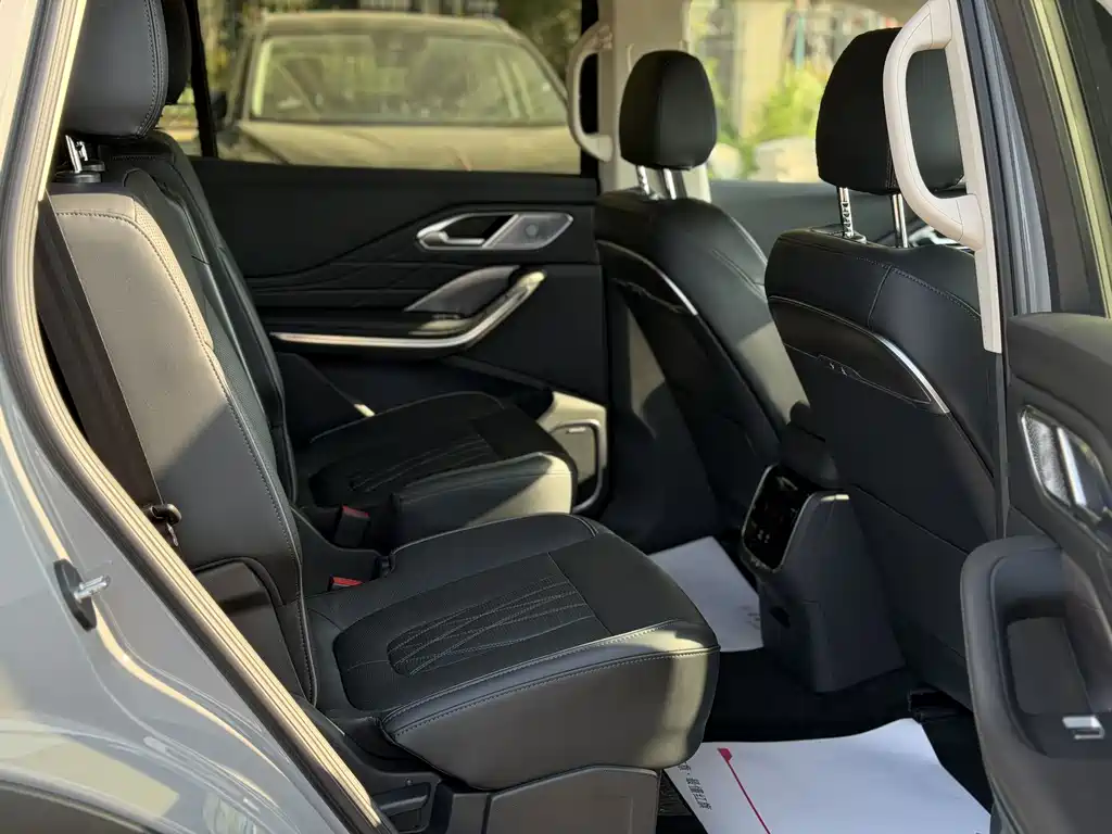 Hongqi HS7 PHEV 2024 2.0T PHEV 6 мест
