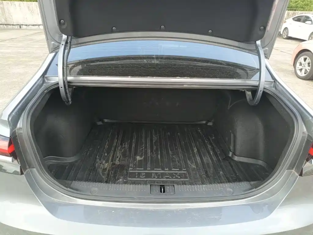 Roewe i6 MAX — миниатюра 19