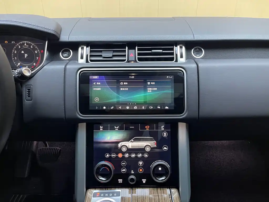 Land Rover Range Rover — миниатюра 13