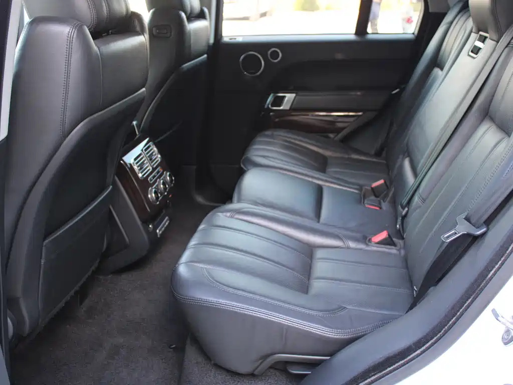 Land Rover Range Rover — миниатюра 24
