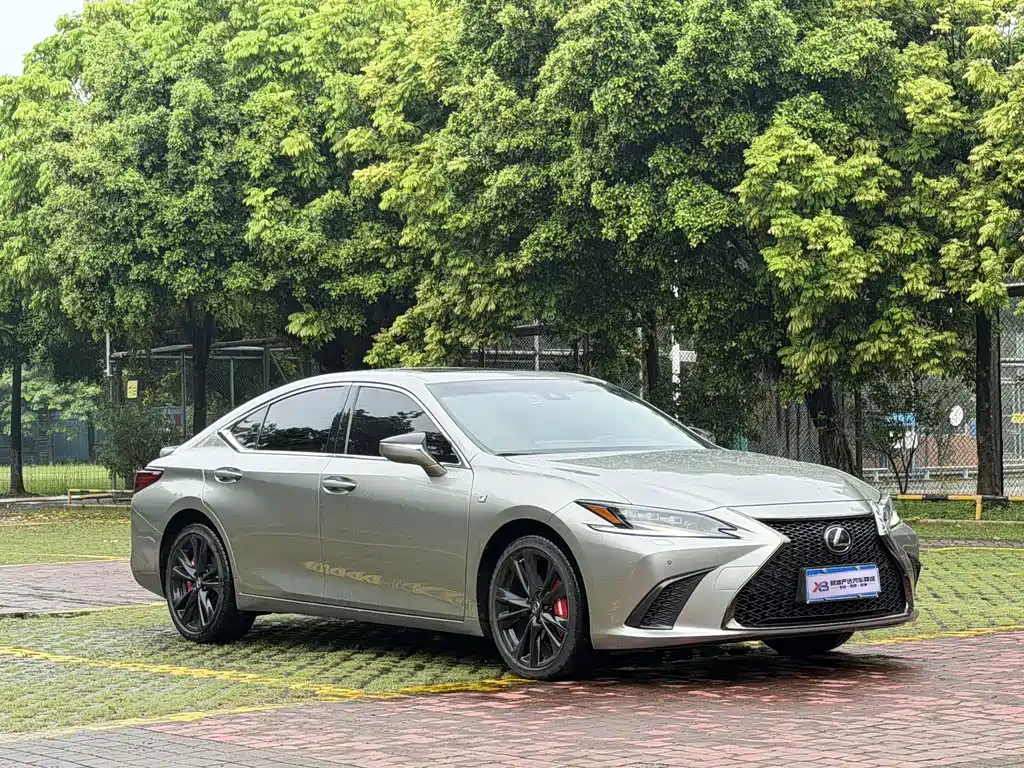 Lexus ES — миниатюра 3