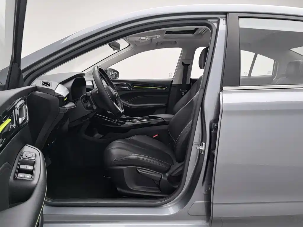 Roewe i5 — миниатюра 10