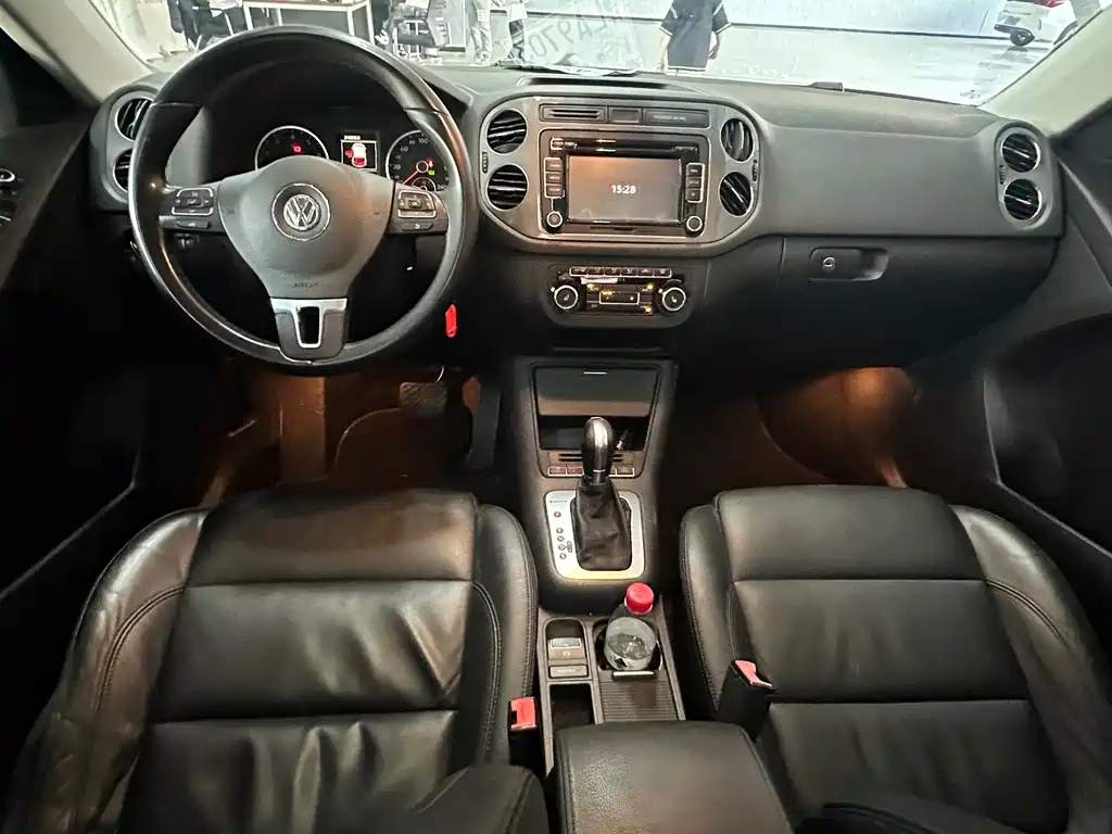 Volkswagen Tiguan — миниатюра 14