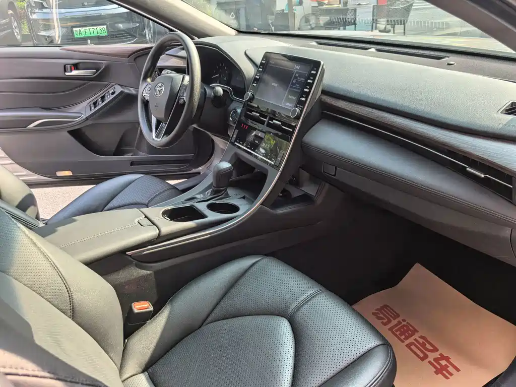 Toyota Avalon — миниатюра 9