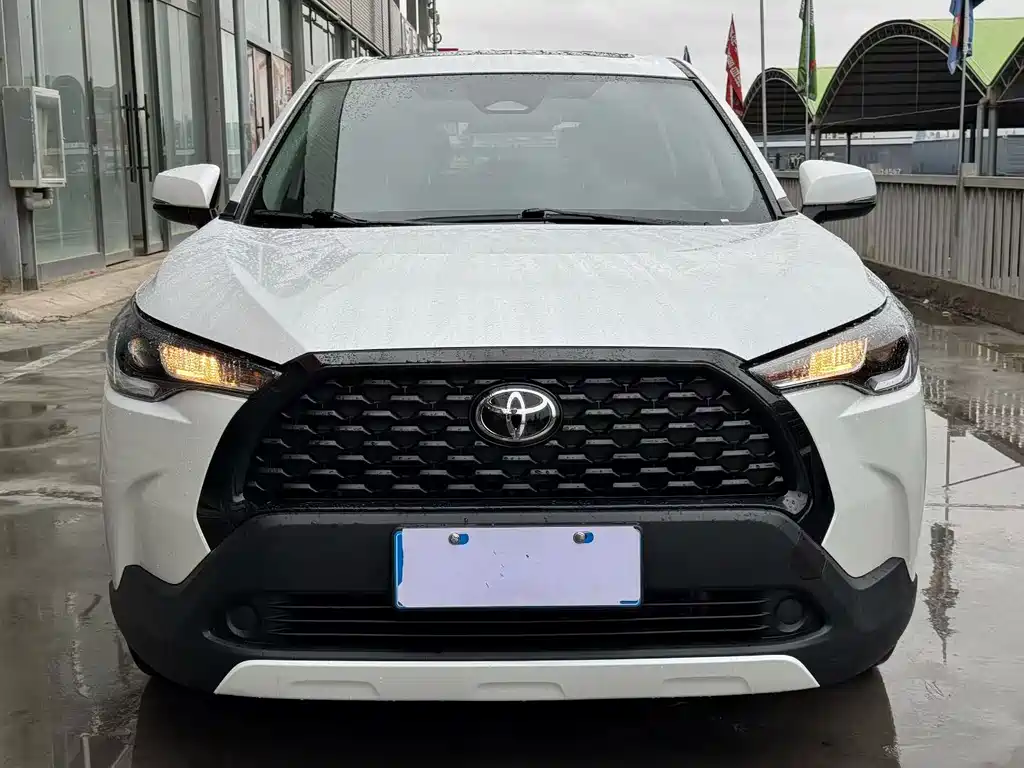 Toyota Corolla Cross — миниатюра 2