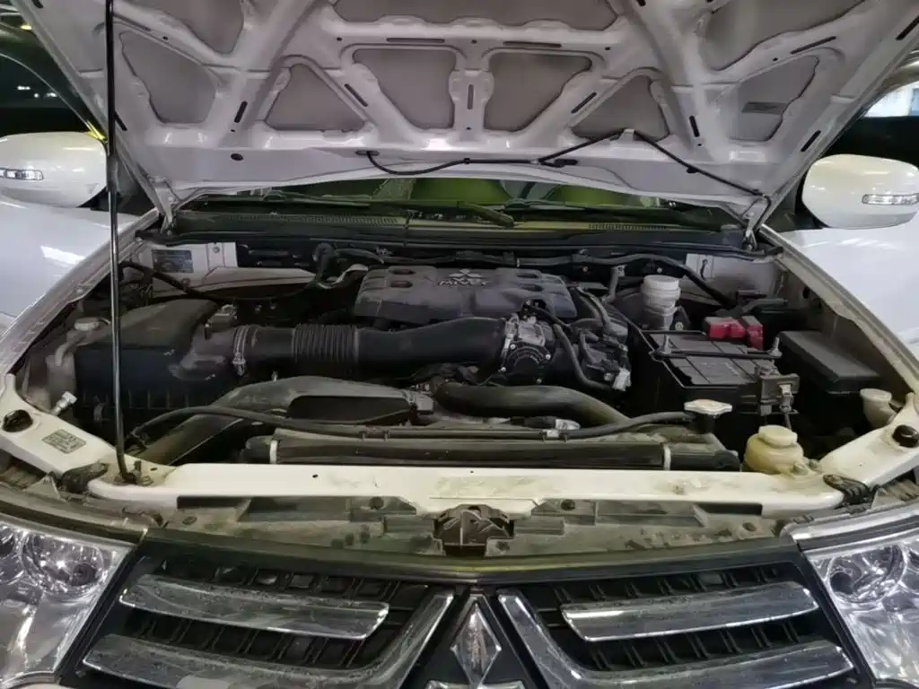 Mitsubishi Pajero Sport — миниатюра 20