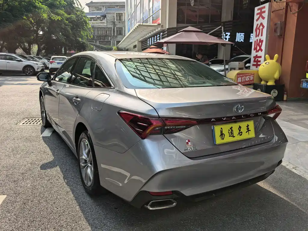 Toyota Avalon — миниатюра 7