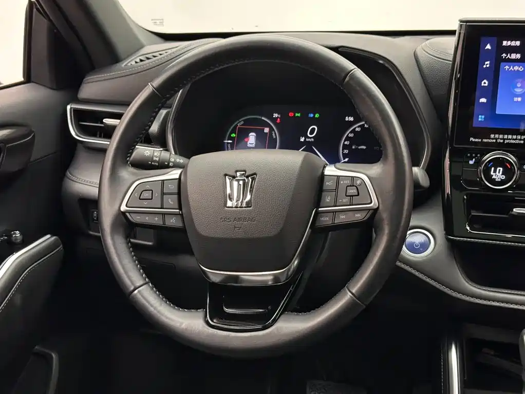 Toyota Crown Kluger — миниатюра 12