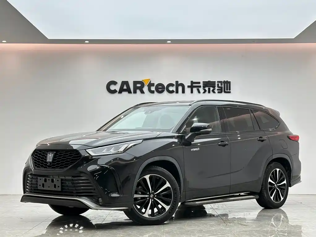 Toyota Crown Kluger