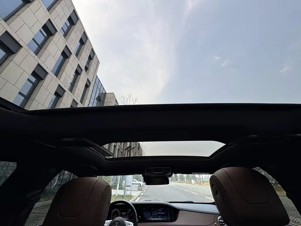 Mercedes-Benz S-Class — миниатюра 17