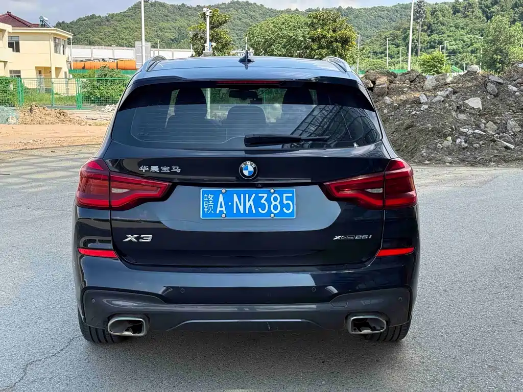 BMW X3 — миниатюра 9