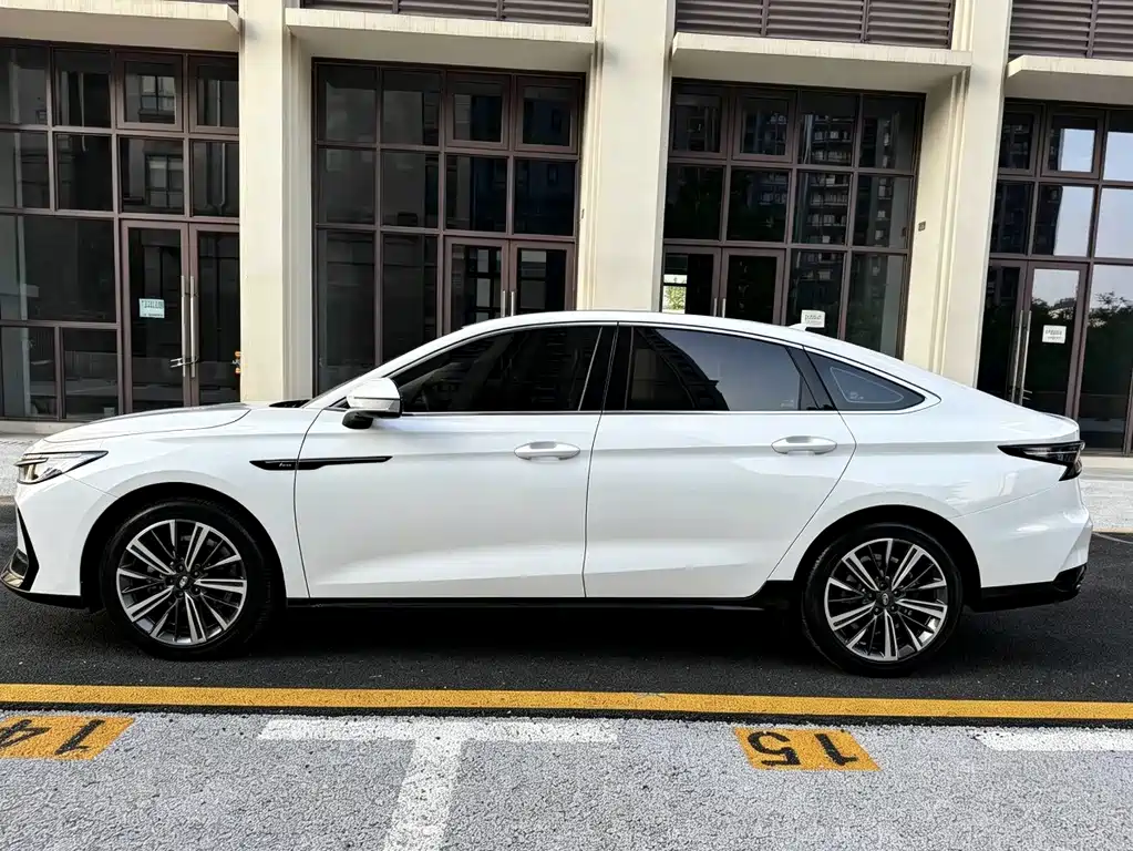 Chery Arrizo 8 — миниатюра 9