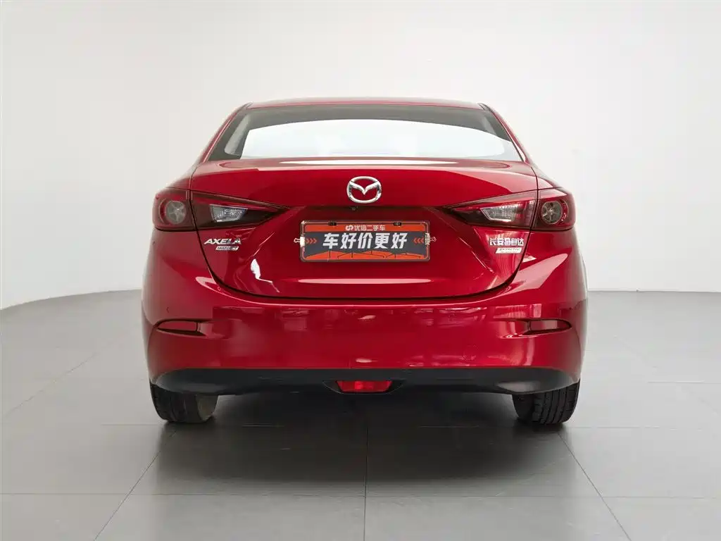 Mazda Mazda3 3 2017 1.5L AT Luxury V
