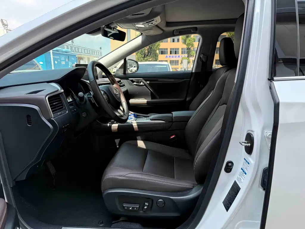 Lexus RX — миниатюра 4