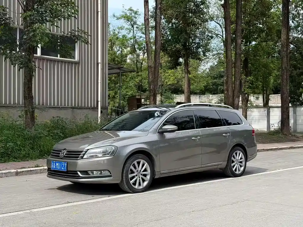 Volkswagen Magotan (Import) 2014