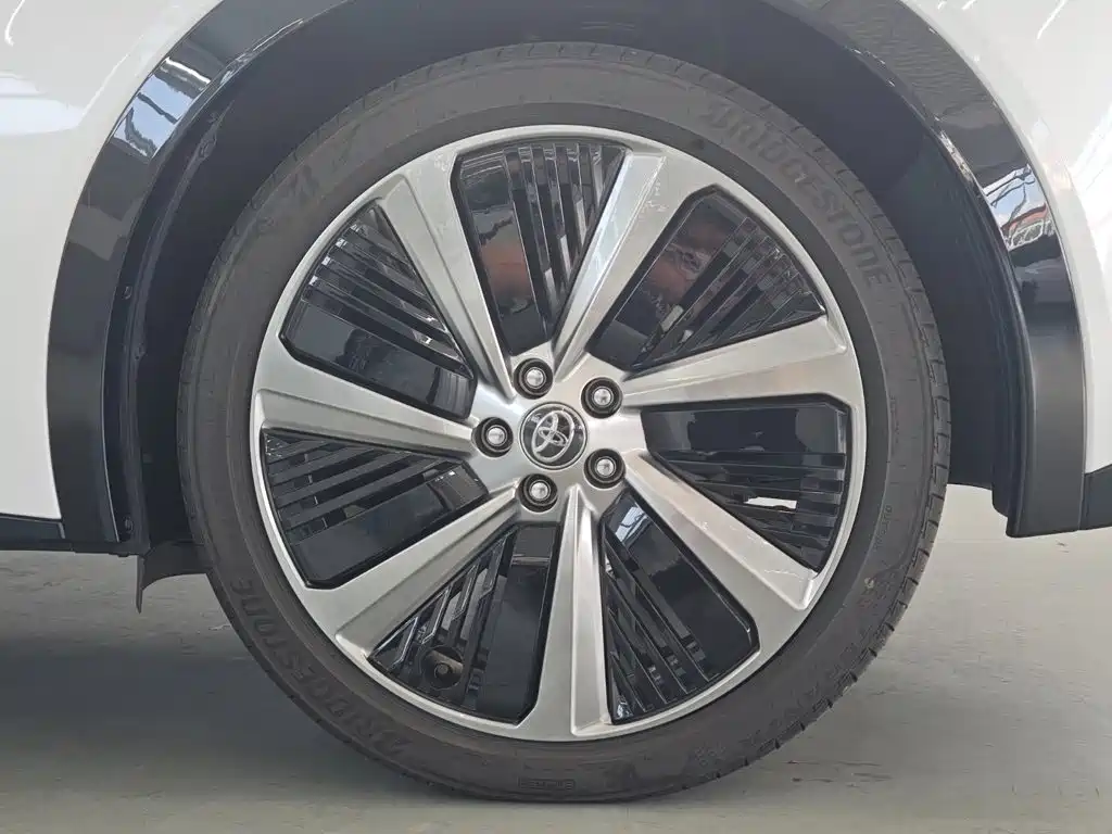 Toyota bZ5 — миниатюра 19