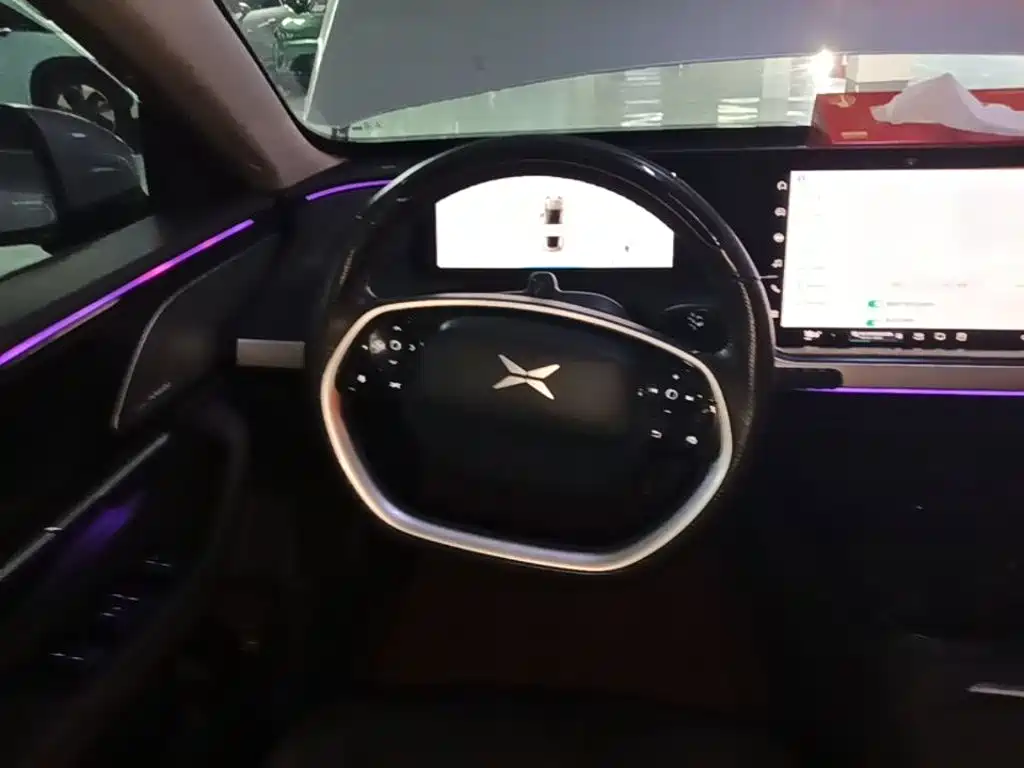 XPeng P7 — миниатюра 11